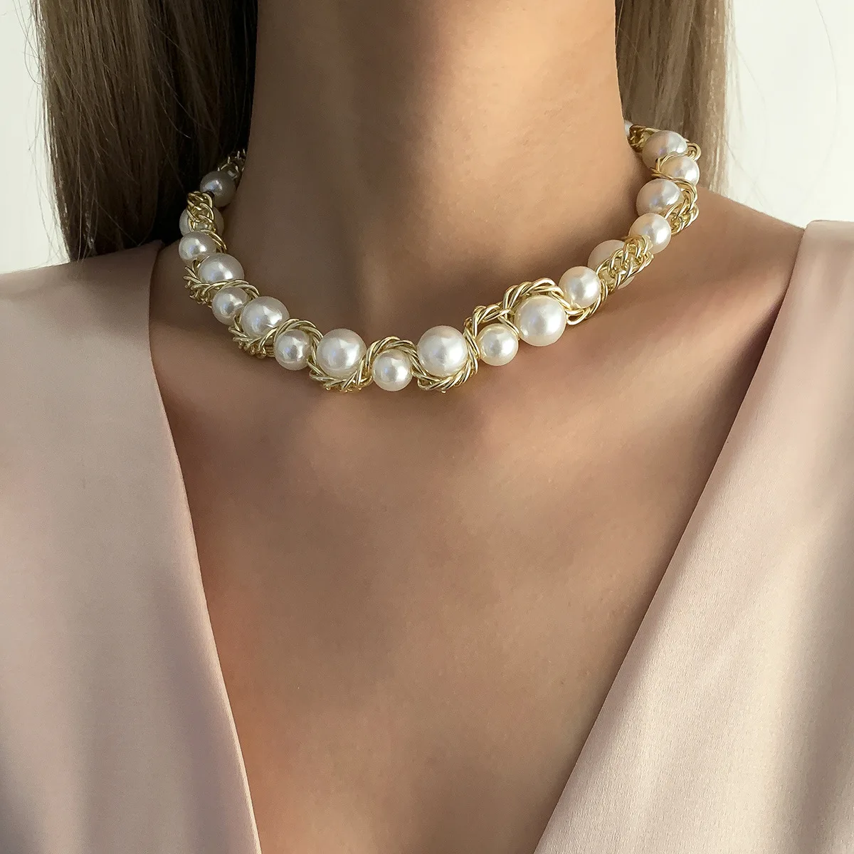Retro Single-layer Woven Choker Fashion 