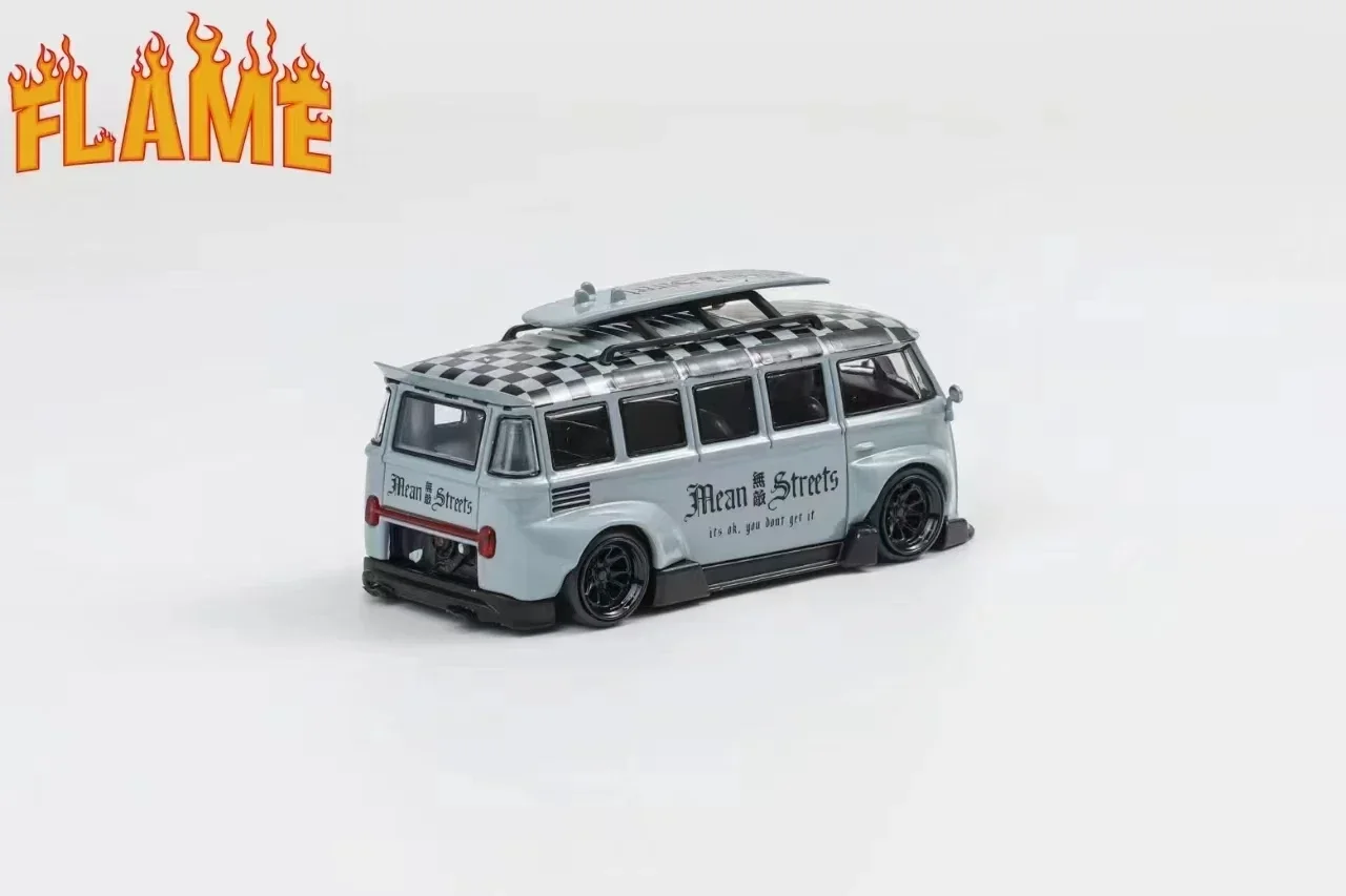 **Предзаказ ** Модель пламени 1:64 Kombi T1 Литая под давлением модель автомобиля с