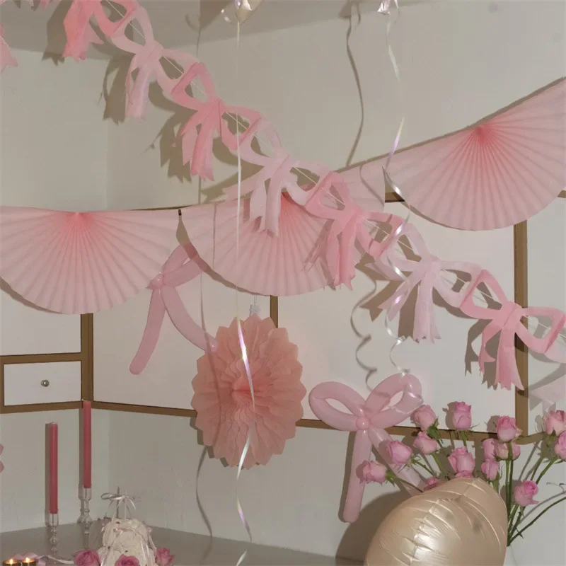 

Бумажная гирлянда INS принцесса