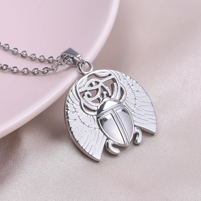 Ожерелье с подвеской глаза сглаза