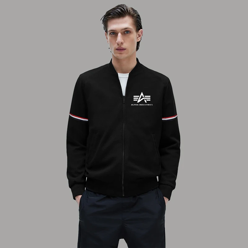 

Куртка мужская бейсбольная однотонная на молнии с принтом Альфа