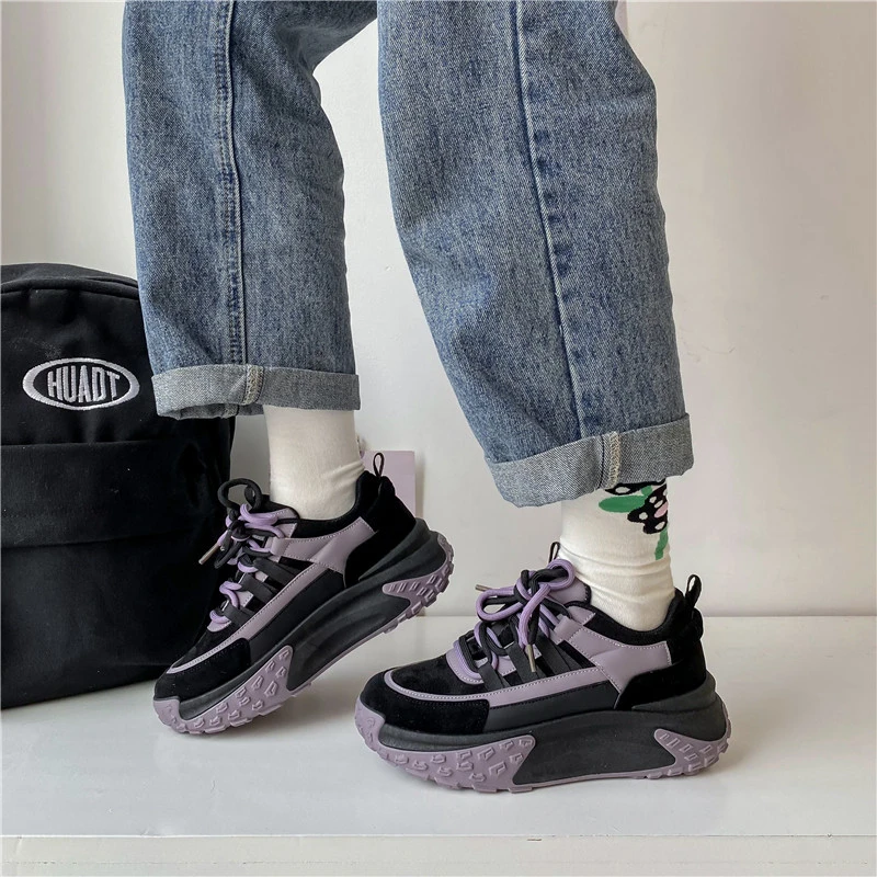 Кроссовки женские прогулочные на толстой подошве 6 см весна 2023