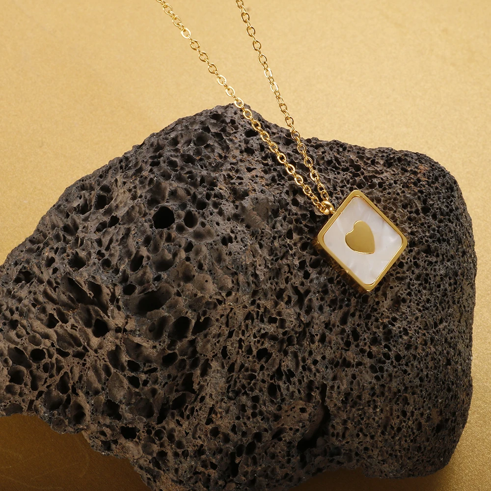 

Classic Square Shell Heart Pendant Gold Color Stainless Steel Necklace Lovely Girls' Jewelry Accessories Women's Fashion Chain