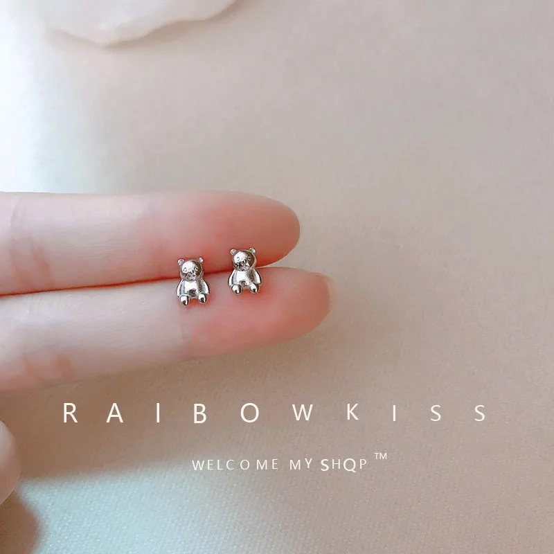 

New Trend Silver Color Cute Bear Stud Earrings For Women Fashion Charm Party Jewelry Girls Birthday Gifts