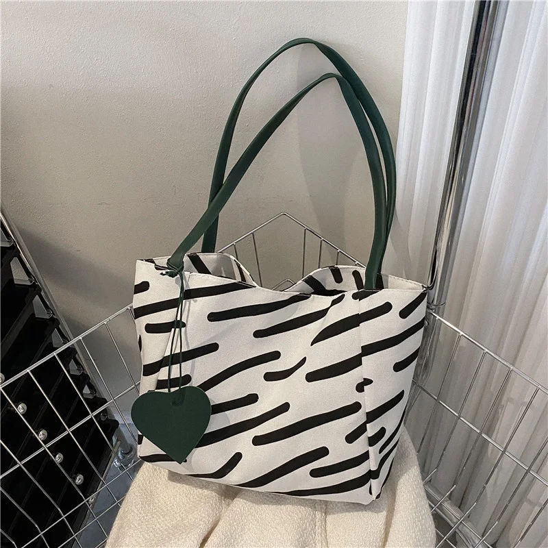New Stripe Canvas Shoulder Bag Korean Simple Leisure Student Nylon Waterproof Underarm Tote Bags Handbag for Women Satchels
