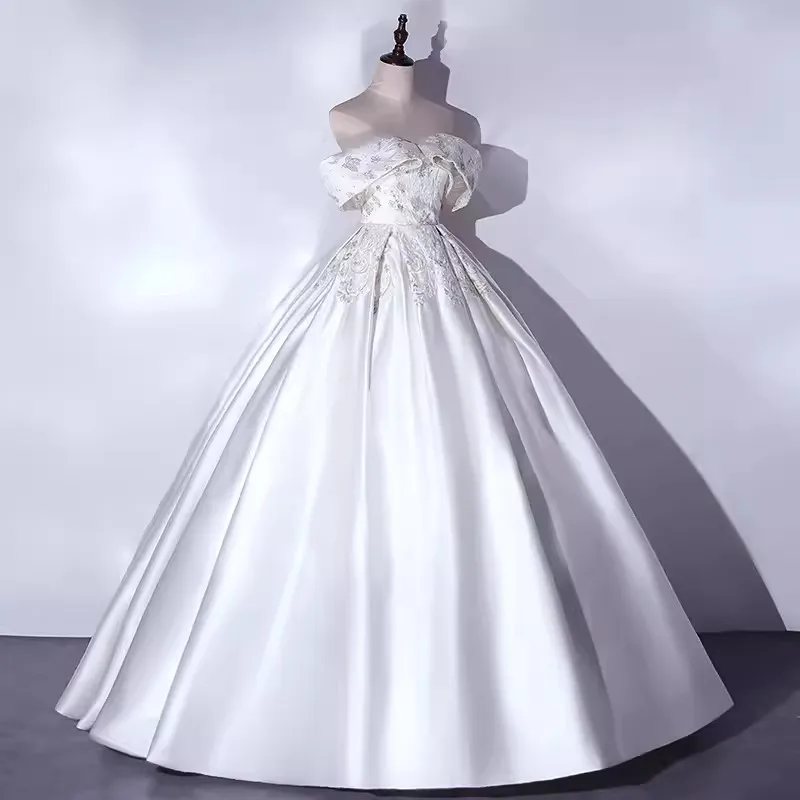 Женское атласное свадебное платье очаровательное цвета слоновой кости с