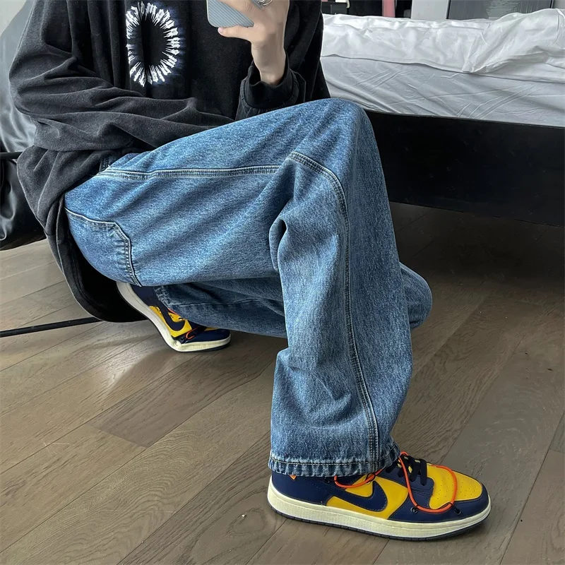 Classic Straight Leg Jeans Men Korean Fashion Trends Vintage Streetwear Bottoms Teen Baggy Distressed Denim Pants Casual Clothes