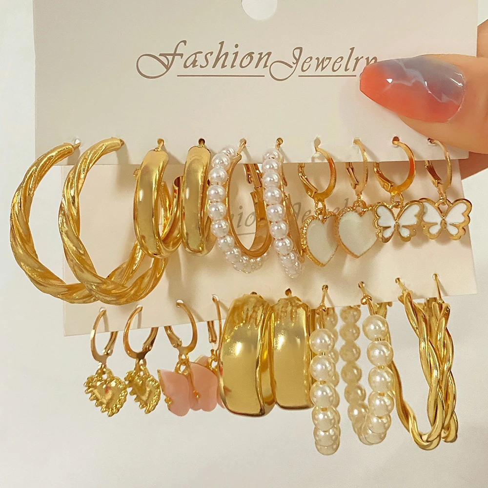 

Комплект женских серег-колец с жемчугом и бабочкой, золотистого цвета