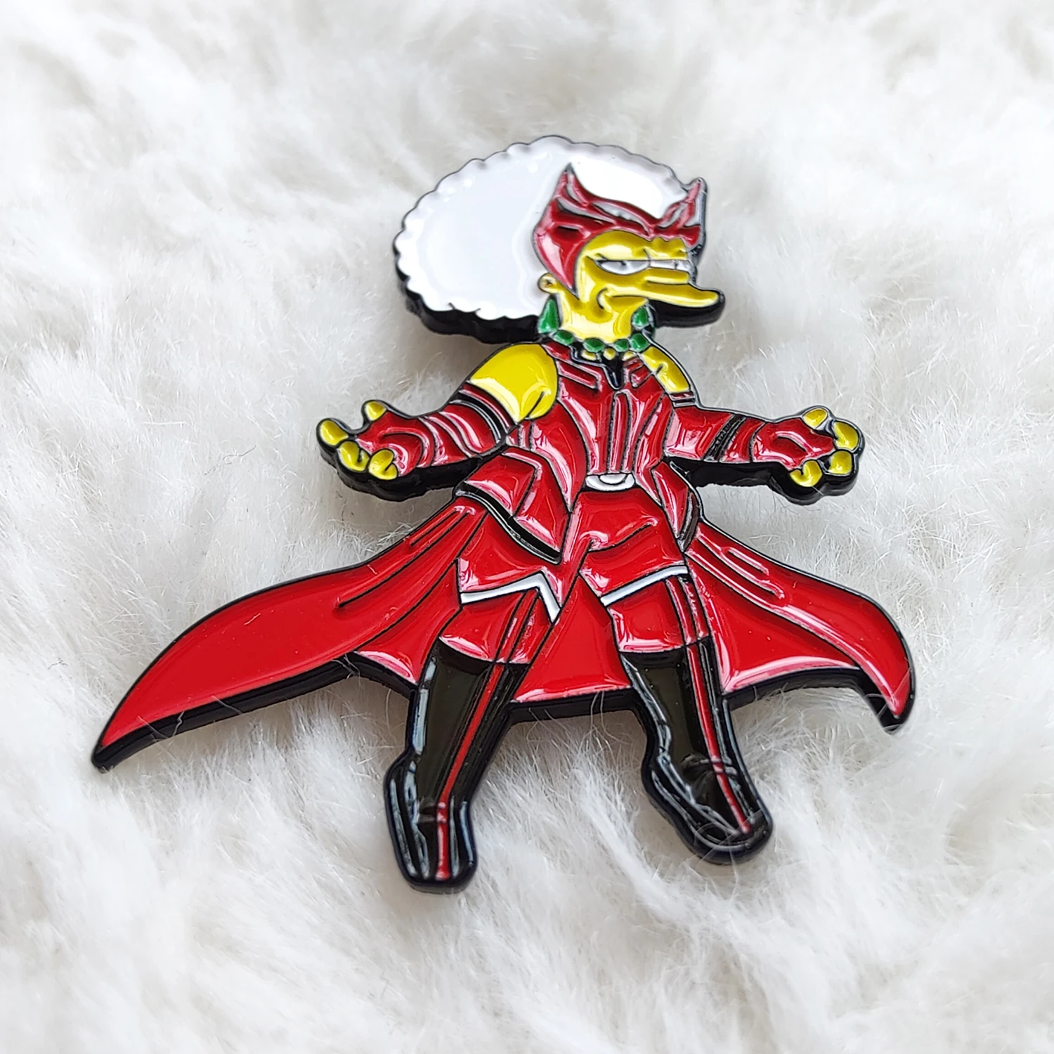Симпсоны Косплей Вишневая ведьма Ванда Максимофф Элизабет Олсен Эмалевый значок Значок на прищепке Металлическая брошь Ювелирные изделия Аксессуар
