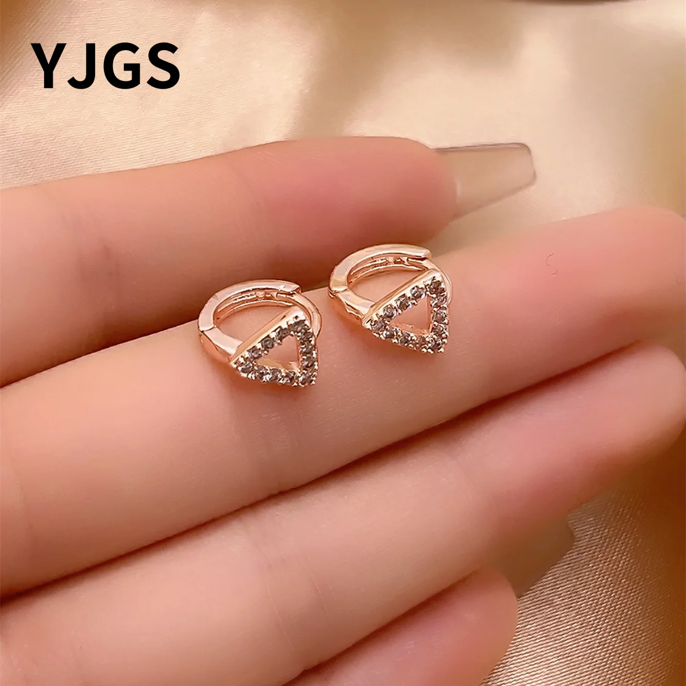 YJGS серьги с алмазными треугольниками универсальный и минималистичный дизайн