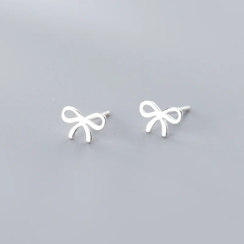 

Серьги-гвоздики женские из серебра 925 пробы с бантом