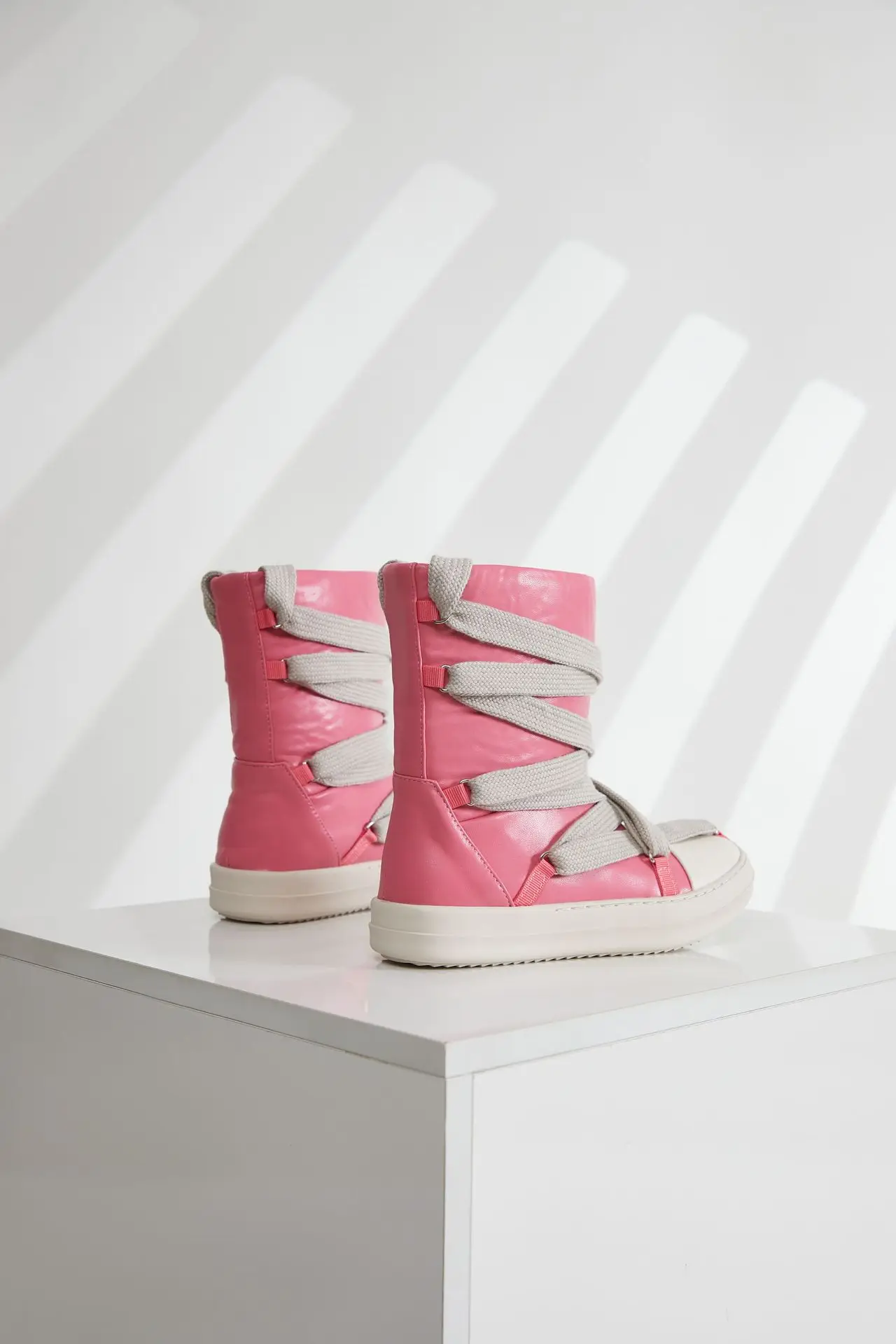 Женские высокие ботинки из искусственной кожи большие размеры