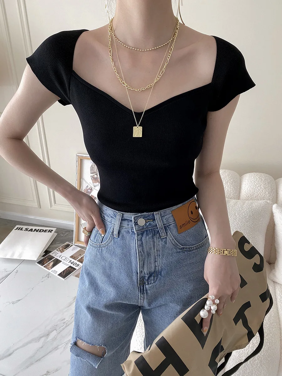 

DASSWEI Women Knitted Summer Black Tank Tops Casual V Neck Short Sleeve Solid Elastic Top Female White Elegant Vest New Fashion