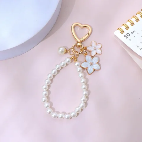 Золотая цепочка с брелоком в форме сердца