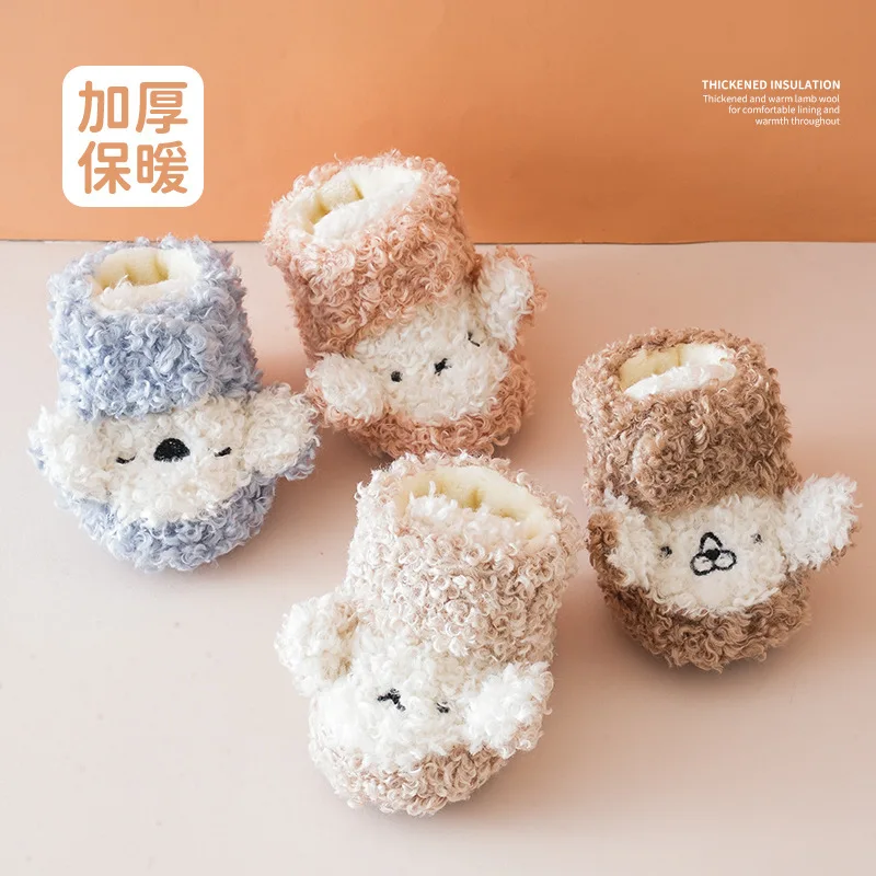

23 зимние утолщенные теплые детские ботинки спереди обувь для новорожденных детская мягкая подошва обувь для малышей нескользящая обувь и носки для дома