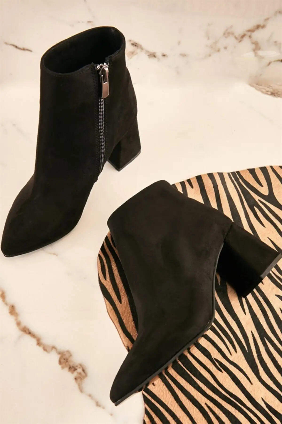 

Женские ботинки, черные замшевые ботинки ie & K, новые дизайнерские удобные женские ботинки, роскошные стильные женские ботинки на платформе