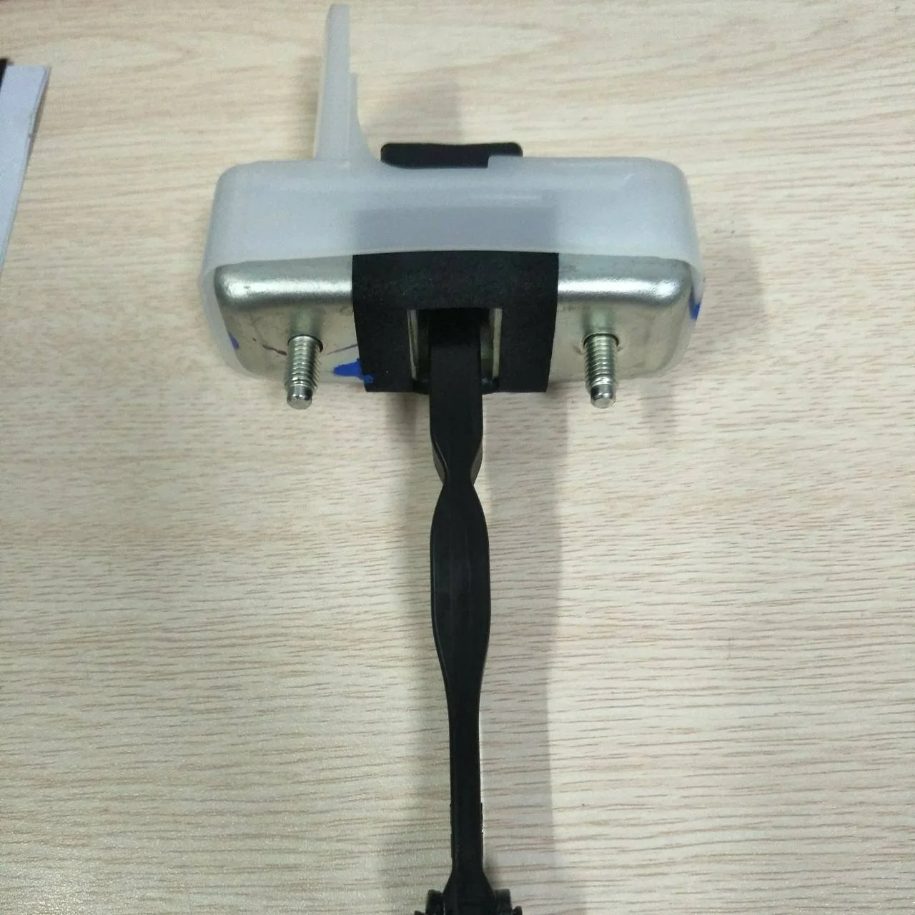 

Ограничитель открывания передней двери в сборе для yo ta Hi gh la nd er, светозащитная полоса передней двери