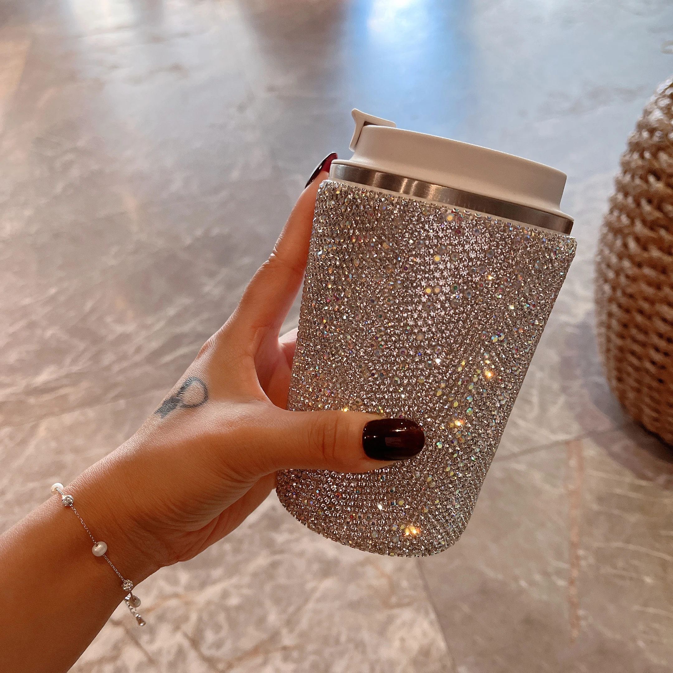 

Роскошная Алмазная бутылка для воды 380 мл, высококачественный термос из нержавеющей стали, портативная Милая кружка, кофейная чашка, Женский изысканный подарок