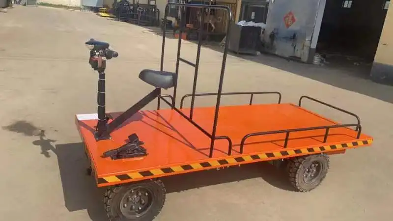 Новая строительная площадка тянущаяся груз в лифт-тележки фермерский