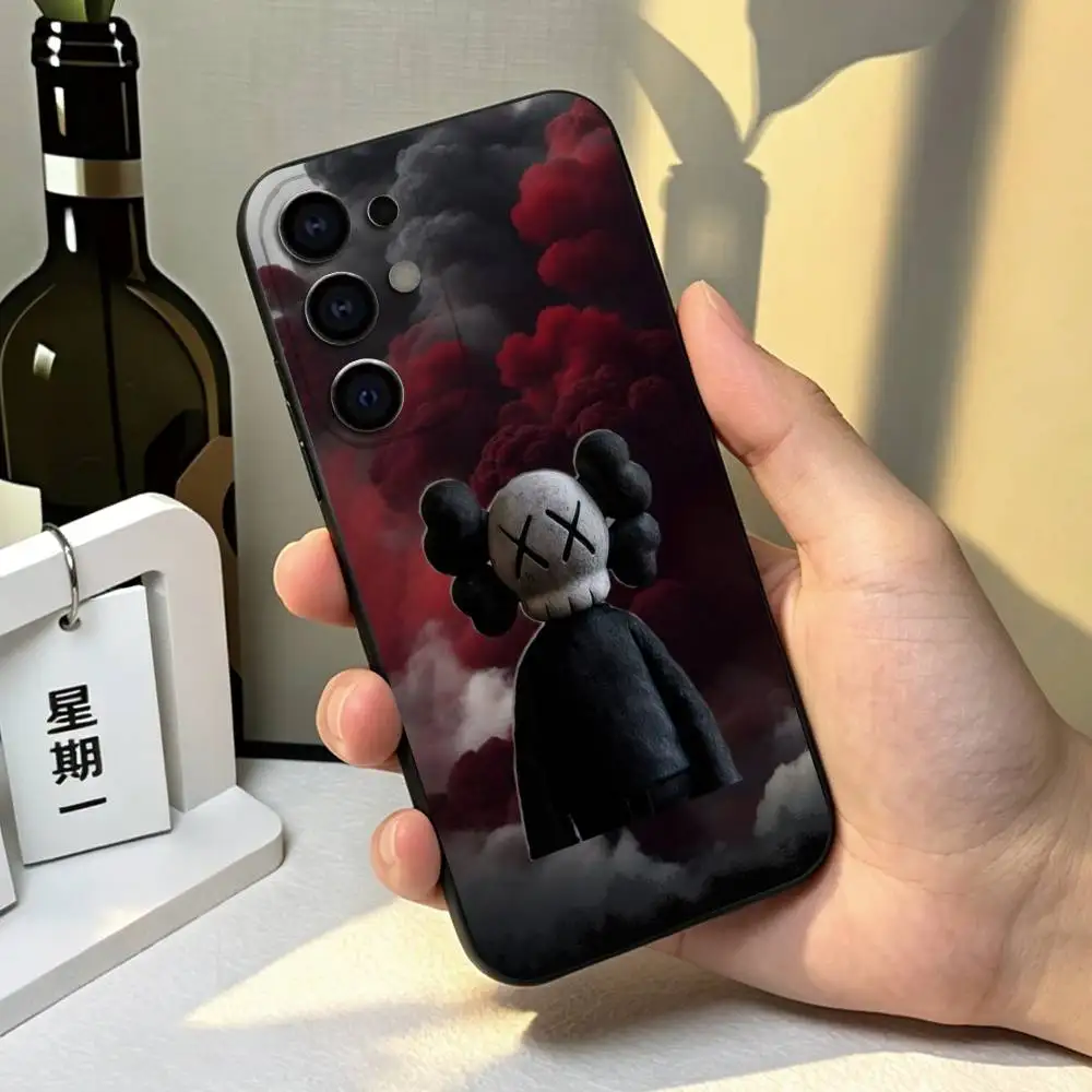 Фото Милый мультяшный чехол для телефона B-BearbrickES для Samsung S26, S25, S24, S23, S22, S21, S30, Ultra, Plus, Fe, мягкий силиконовый черный чехол, подарок. №4