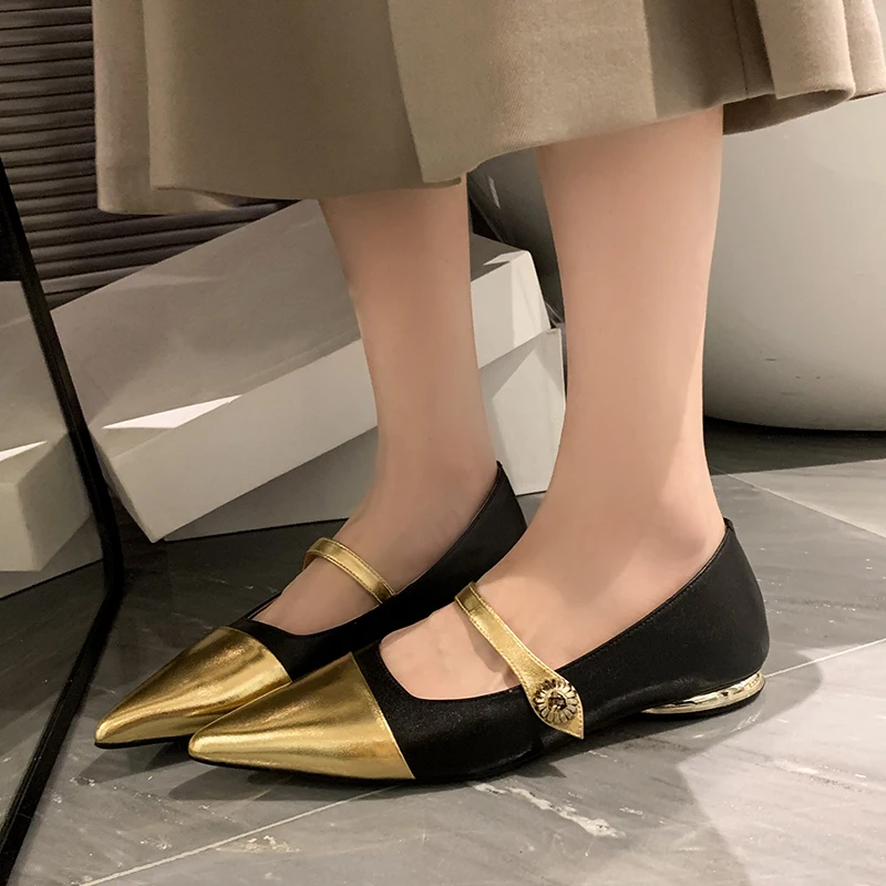 

Женские туфли с острым носком, на низком каблуке, размеры 34-42