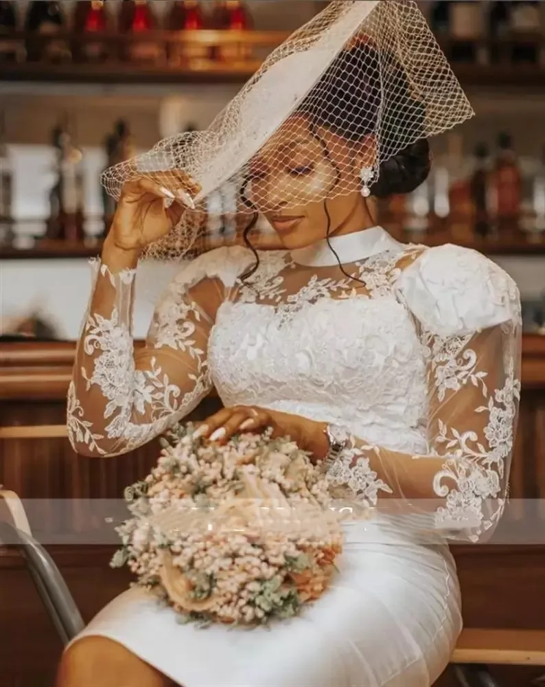 Рисунок 2 - Прямое свадебное платье до колен с длинным рукавом