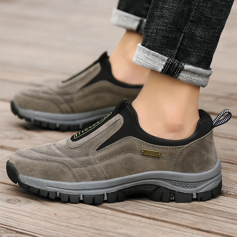 Brand Shoe Men Sneakers Winter Slip On Casual Men's Shoes Outdoor Leather Sneakers Man Climbing Hunting Anti-skid Hiking Boots