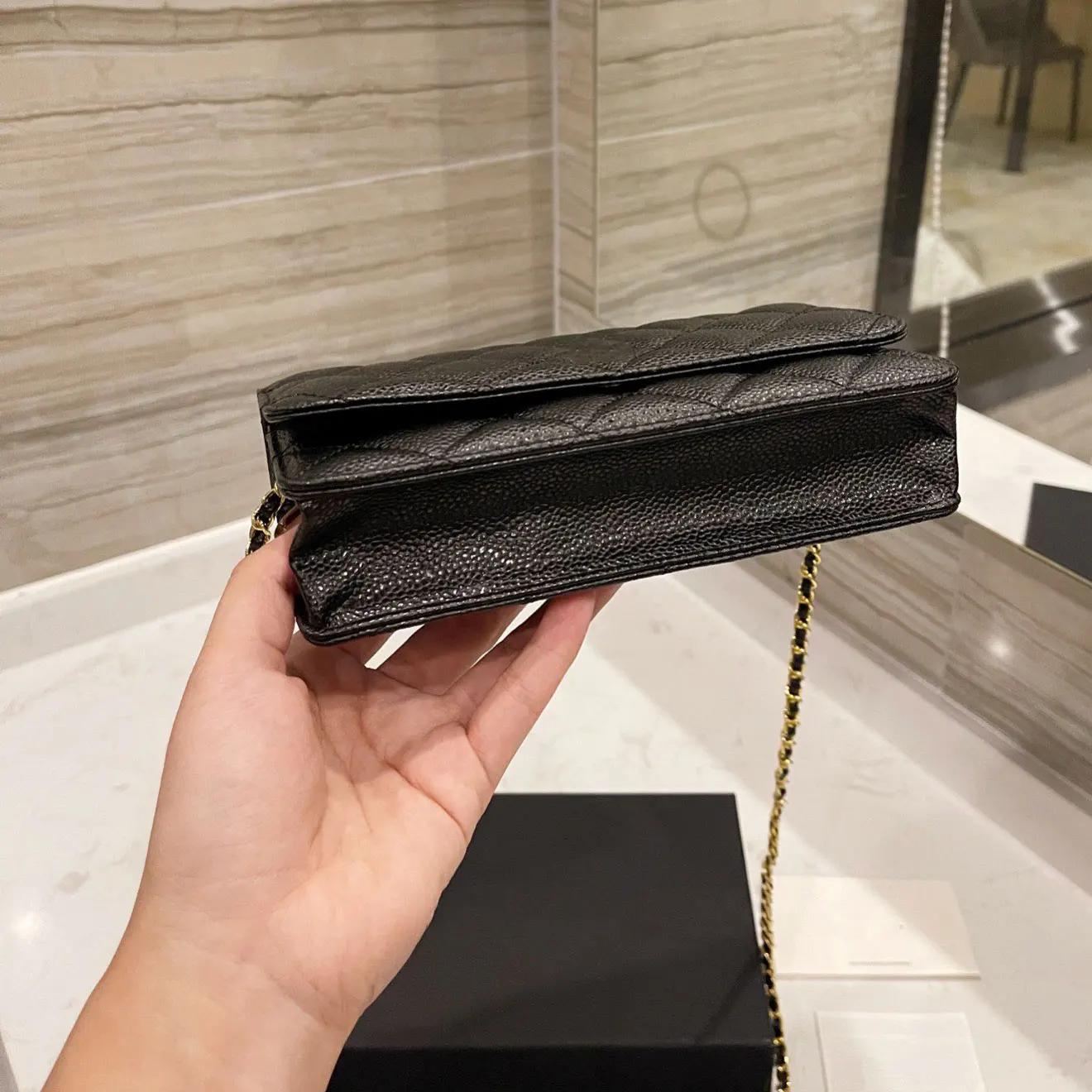 

women's shoulder bag 2022 trend luxury designer Caviar Flap braided chain crossbody bags for women Classic Lingge lady's bag