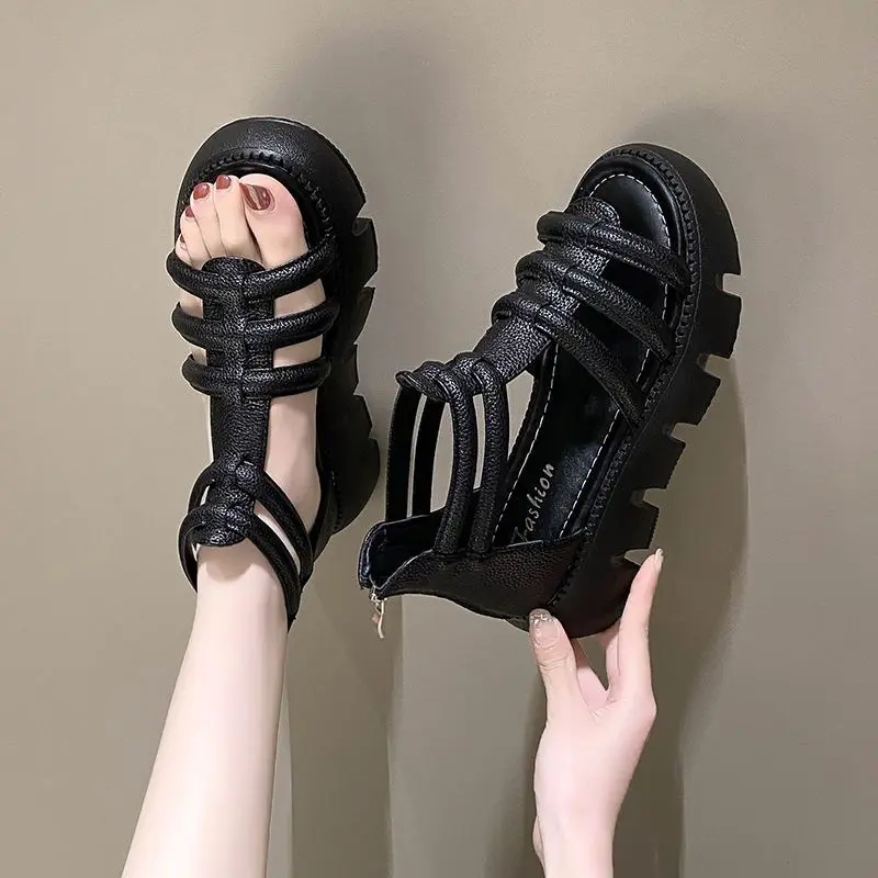 2023 Summer New Women's Sandals Versatile Matsutake Thick Sole Anti slip Soft Sole High Top Hollow Roman Sandals