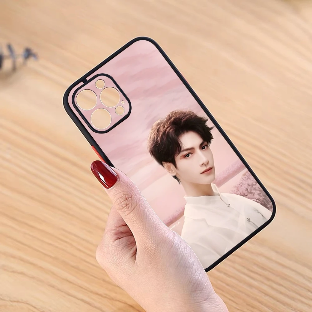 Luo Yunxi Phone Case Matte Translucent For IPhone 15 Pro 14 Max 13 11 12 Mini Xs X Xr 7 8 Plus Se Back Cover