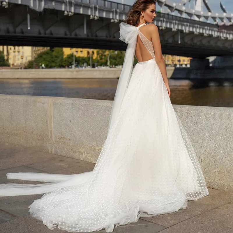 Купи Lovely Wedding Dress for Women V Neck Dotted Tulle Bridal Gowns Backless A-line Court Train Brides Dresses Vestido De Novia за 4,912 рублей в магазине AliExpress