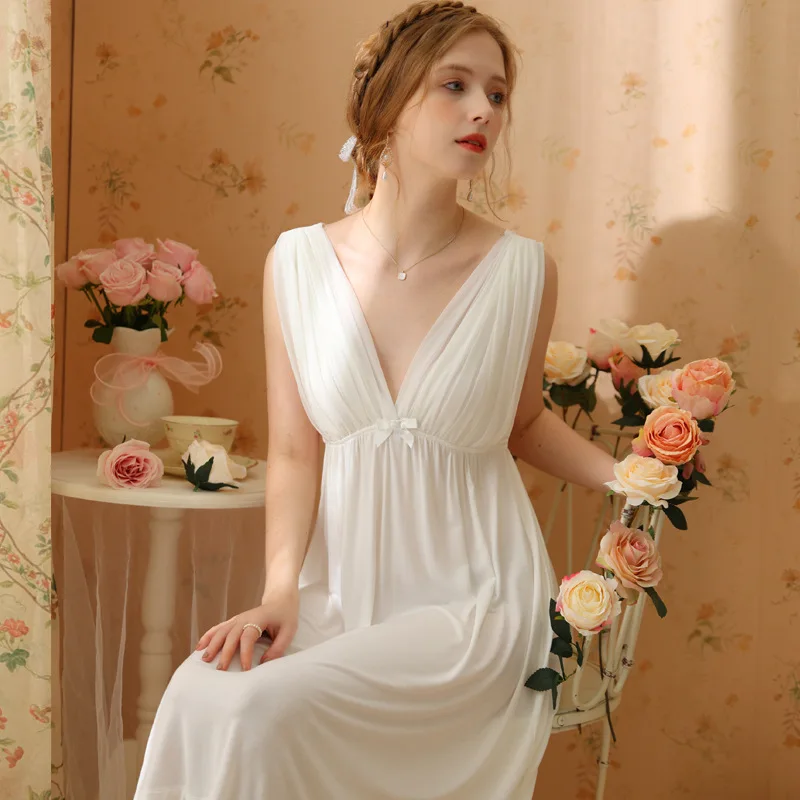 

Ночная сорочка женская без рукавов, модная пикантная ночная рубашка до колен с глубоким V-образным вырезом, французская винтажная одежда для сна принцессы, белая, на лето