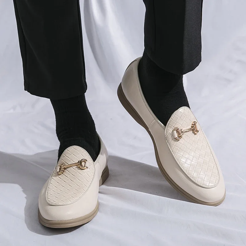 Деловые мужские лоферы на плоской подошве классические и универсальные туфли в