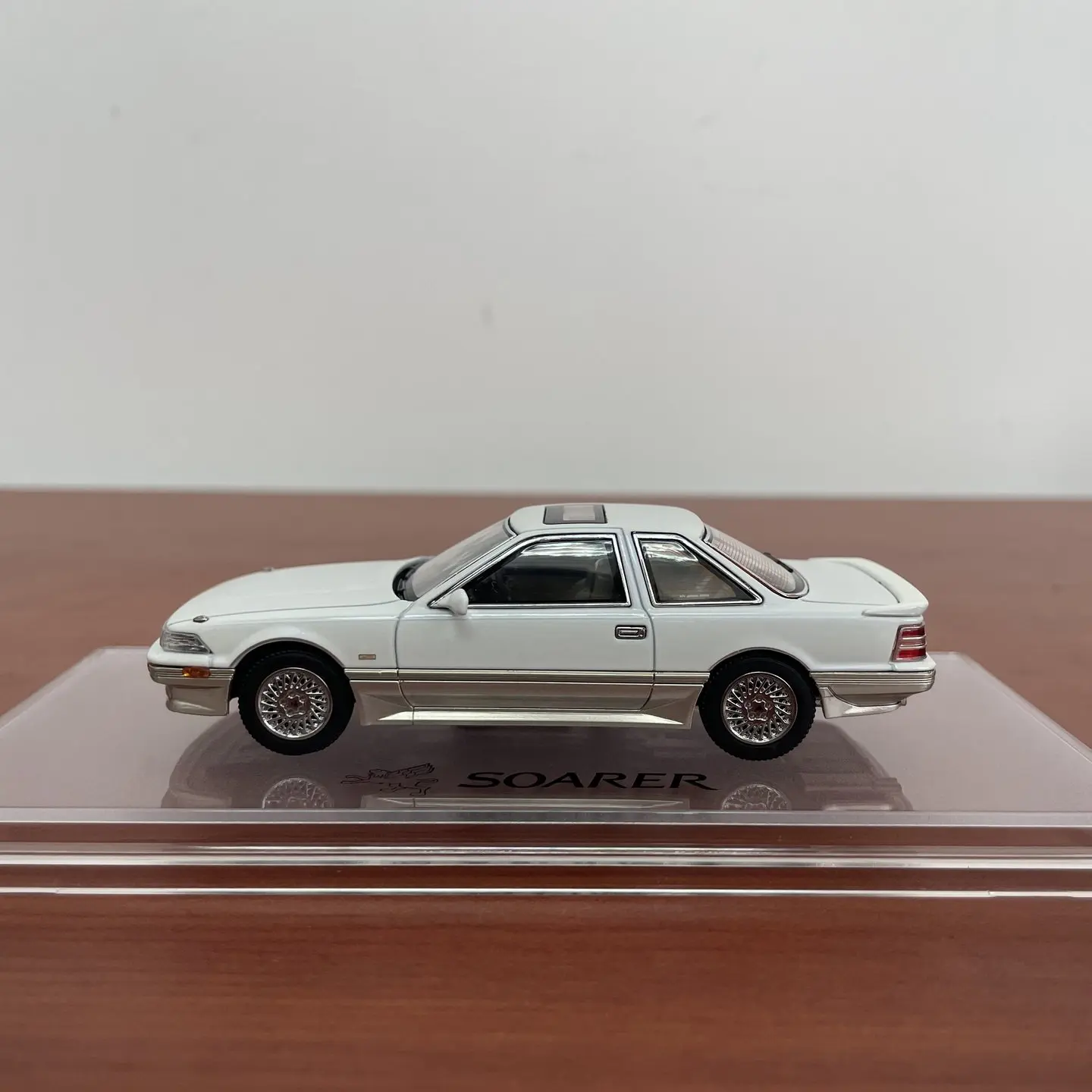 Фото Hobby Japan HJD, масштаб 1:43, литая модель из сплава, Toyota Soarer MZ21 1988 года, классическая модель автомобиля, подарок для взрослых, сувенир, статичная модель для демонстрации. №2