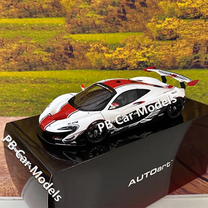 

Модель гоночного автомобиля AUTOART 1/18 P1 GTR + маленький подарок