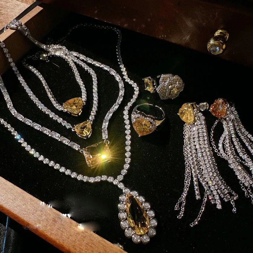 

2023 Women Canary Tourmaline Love Gem Escaping Princess Plating 18K Gold Twilight Yellow Water Drop Zircon Necklace