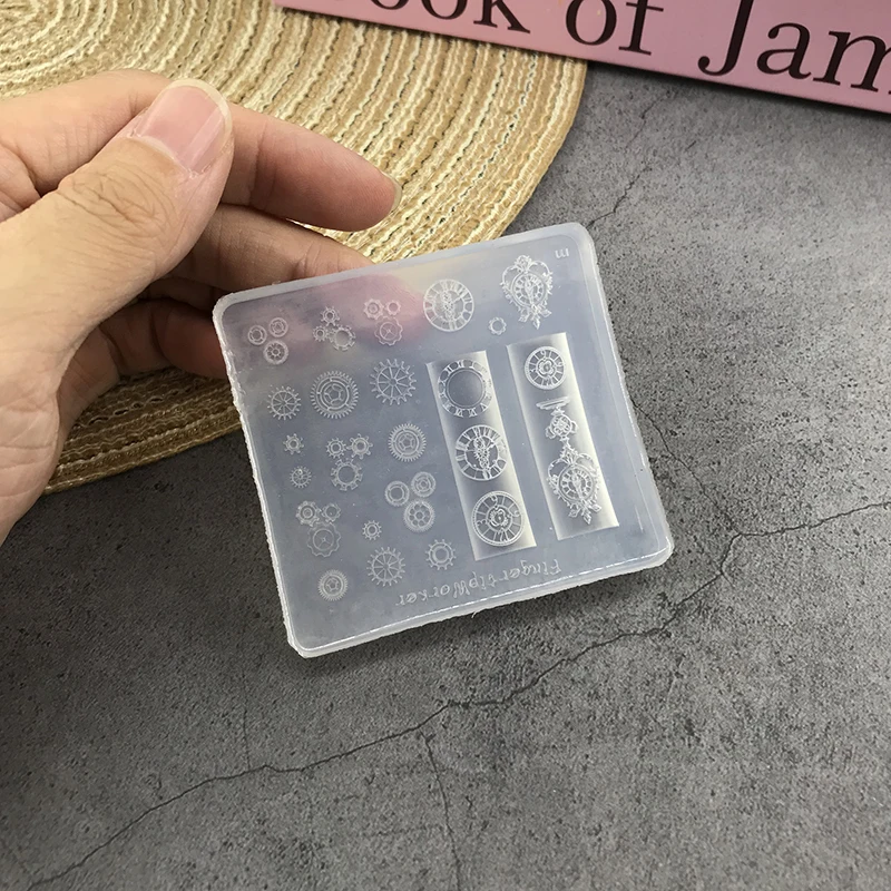 

Формы для ногтей MNYB силиконовые крылья лебедя бабочка часы