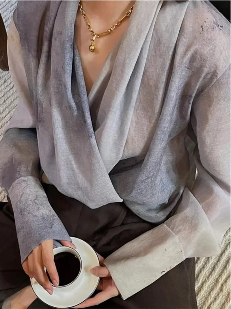 

2022 Summer New Women Watercolor Blooming Print Shirt Long-Sleeve Elegant Lace-Up Ladies V-Neck Blouse and Tops