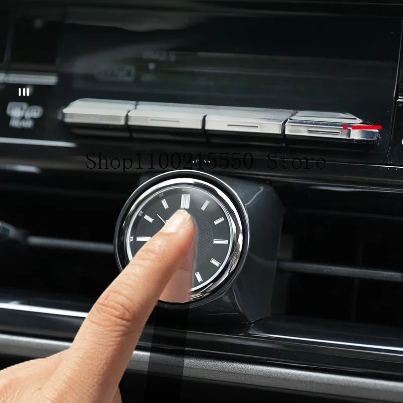 Автомобильные часы светящиеся звездные мини-цифровые кварцевые вентиляционные