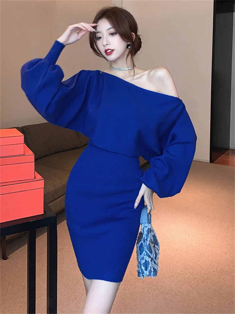 

Женское трикотажное платье-свитер, элегантное облегающее однотонное платье-мини с воротником-лодочкой и рукавом «летучая мышь», модель 5775 на осень и зиму