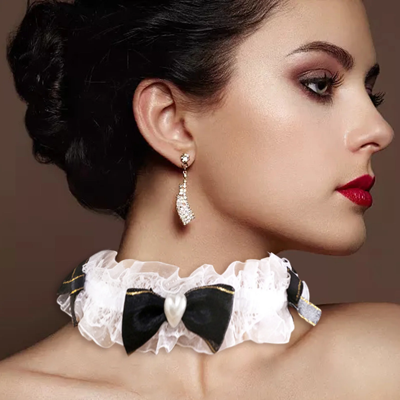 

Adjustable Choker Collar NecklaceSexy White Bow Lace Choker Necklaces Sweet Lace Bowknot Necklace for Women and Girls