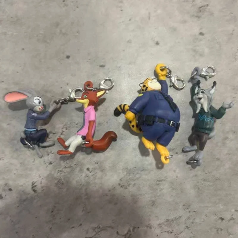 Фото Коллекционная фигурка Tomy Mini Gashapon Zootopia 2: Клоухаузер, Ник Вайлд, Джуди Хоппс, Шеф Бого – игрушка-украшение, подарок №2
