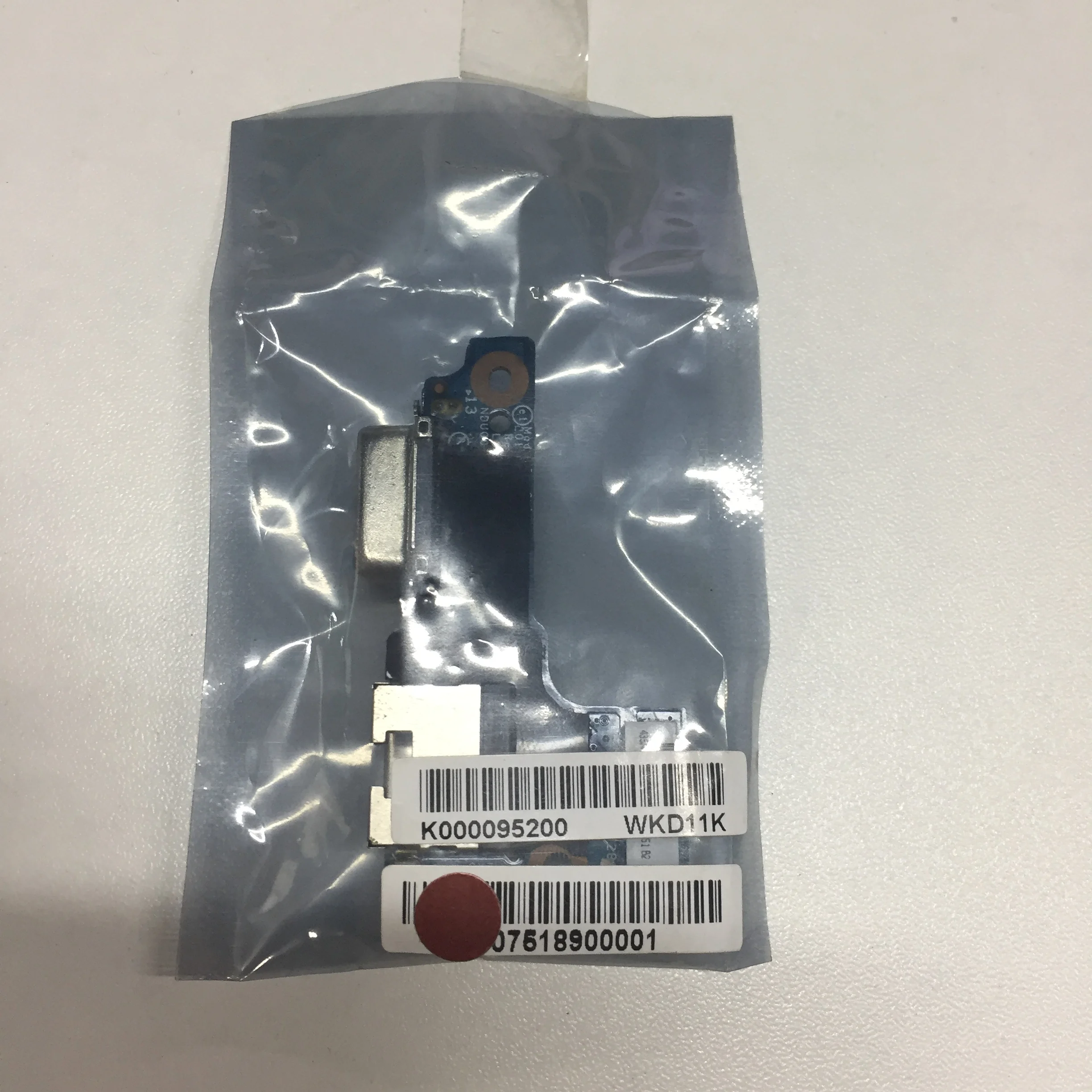 Плата K000095200 RJ45 и VGA для Toshiba Mini Notebook T235 T235D Satellite T230 T230D