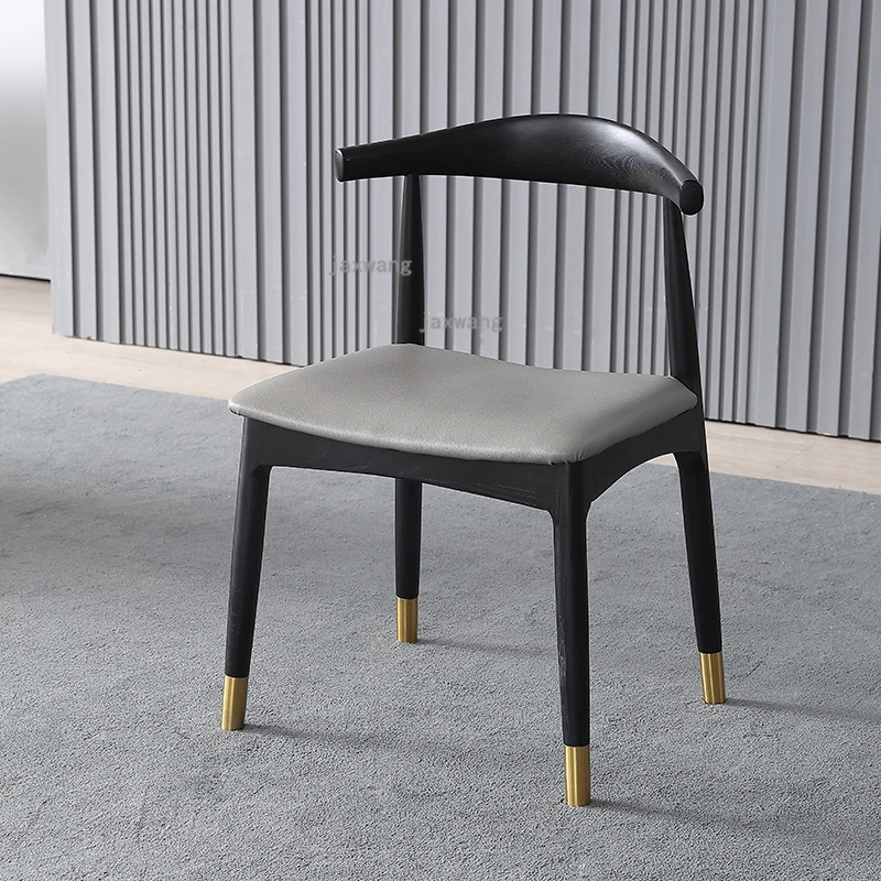 Обеденные стулья из твердой древесины в скандинавском стиле Простое домашнее