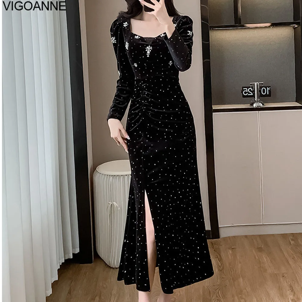 Женское платье-клеш VigoAnne с квадратным воротником и вышивкой