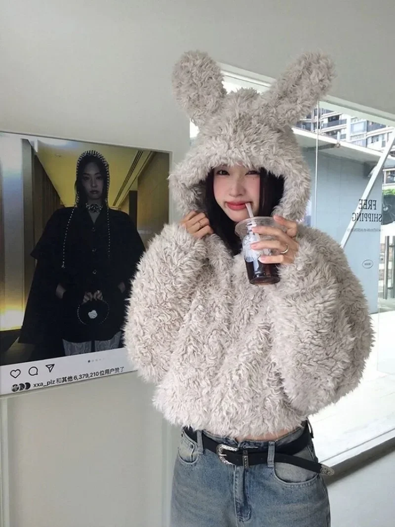 Милое плюшевое пальто с заячьими ушками и капюшоном на молнии женское в