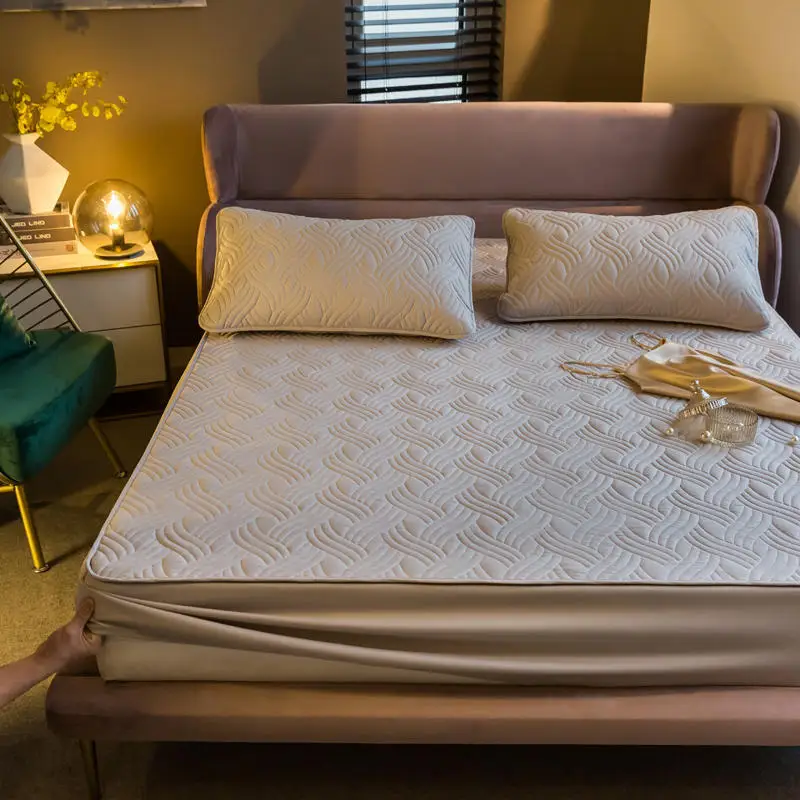 

Waterproof and Diaper-Proof Bed Sheet Thickened Quilted Mattress Cover Skin-Friendly Sanding Breathable Protective Cover