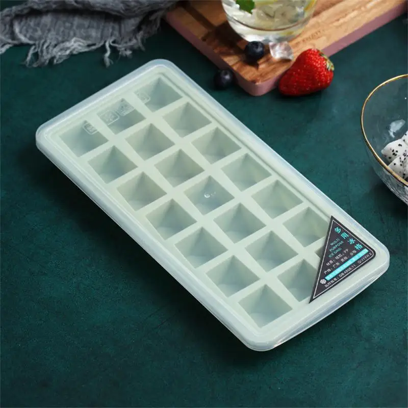 

Easy Demoulding Lock Fresh Ice Mold Grid Loading Ice Artifact Flexible Material No Peculiar Smell Easy To Clean