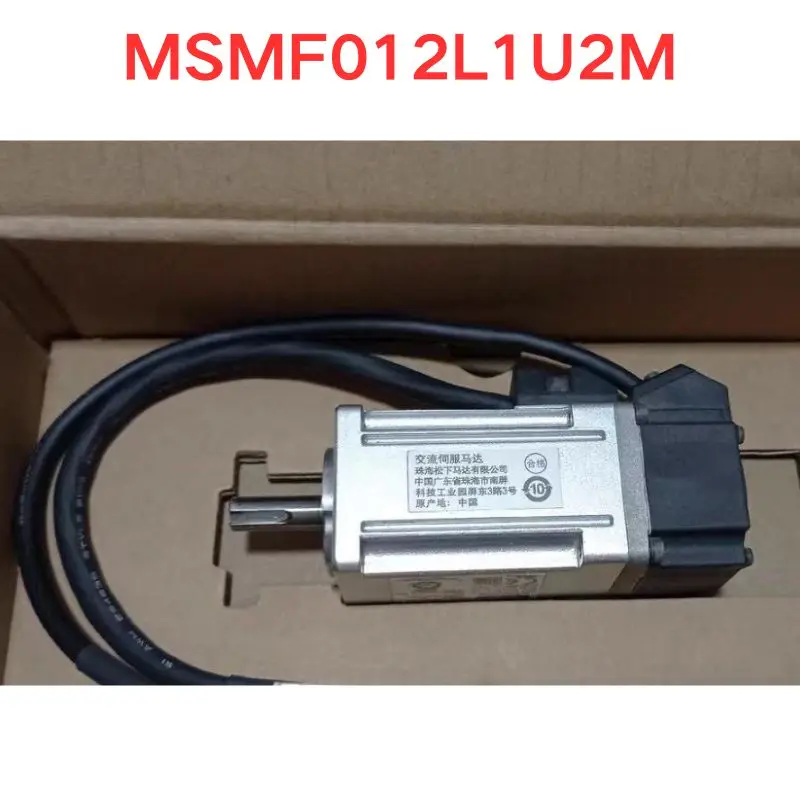 Новый оригинальный сервомотор MSMF012L1U2M