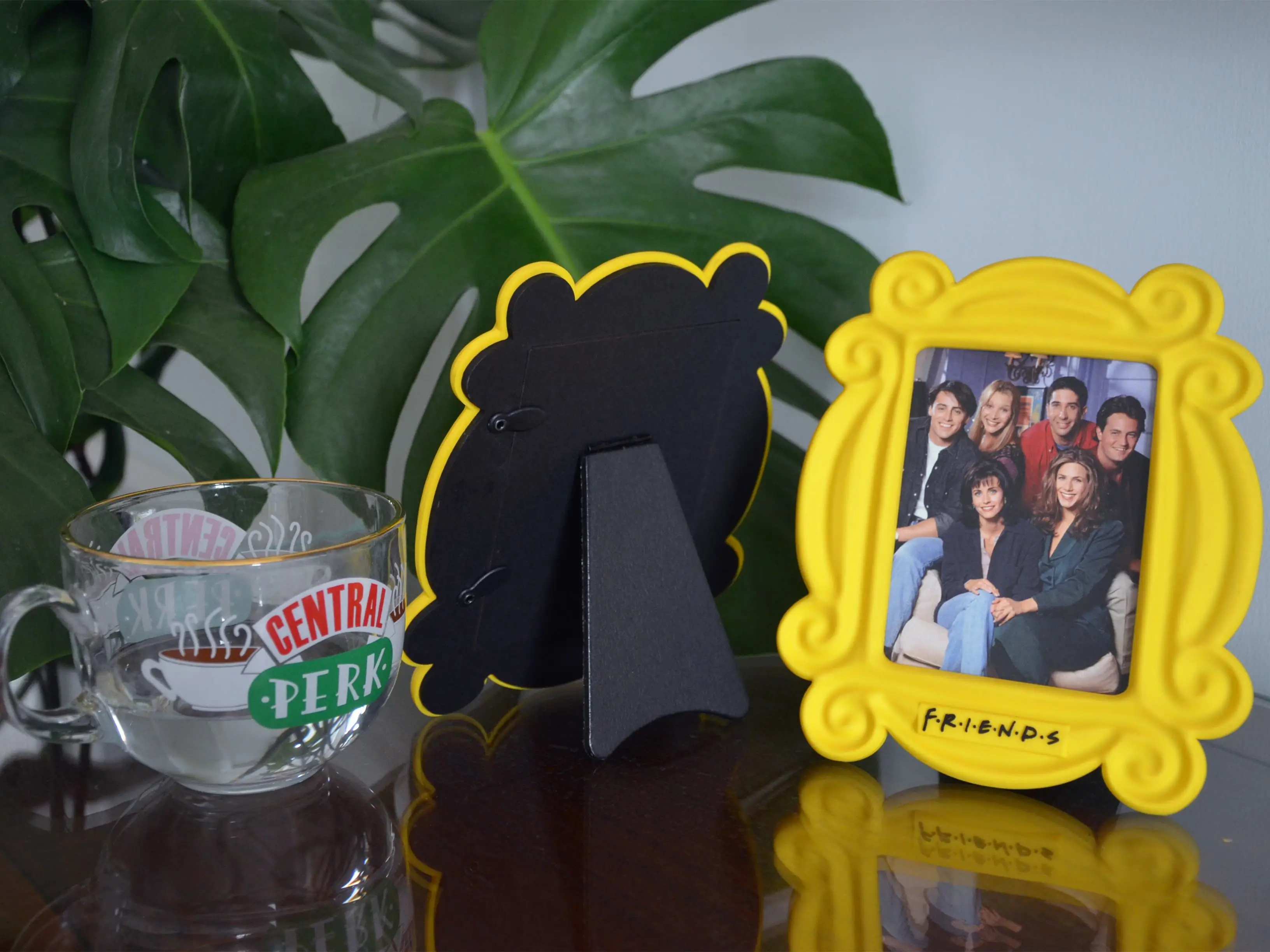 Friends TV Show Photo Frame Handmade Monica Door Frame Yellow Photo Frames Collectible Home Decor Desk Ornaments Friends Gifts images - 6
